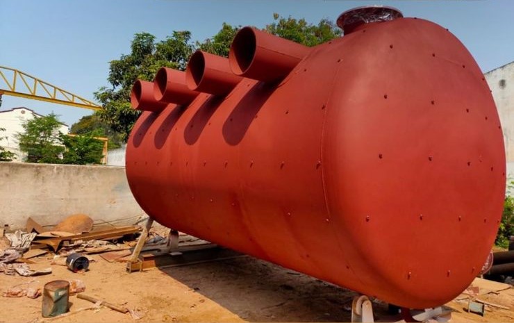 High-strength MS storage tank with precision welding.